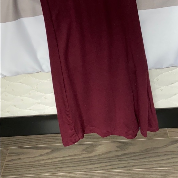 Maroon//Dark Red Two Piece Set - Picture 4 of 4